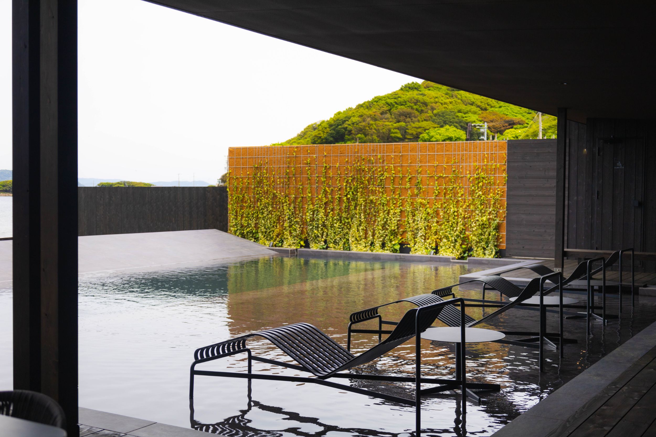 Awaji Mare pool